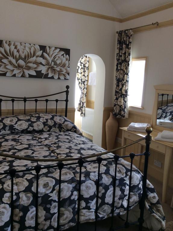 The Coach House Bed & Breakfast Dawlish Exterior photo