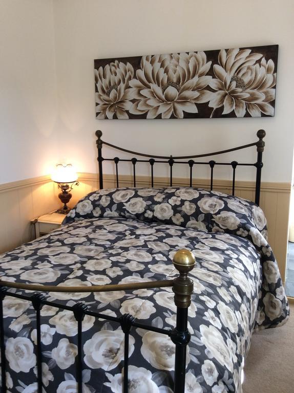 The Coach House Bed & Breakfast Dawlish Exterior photo
